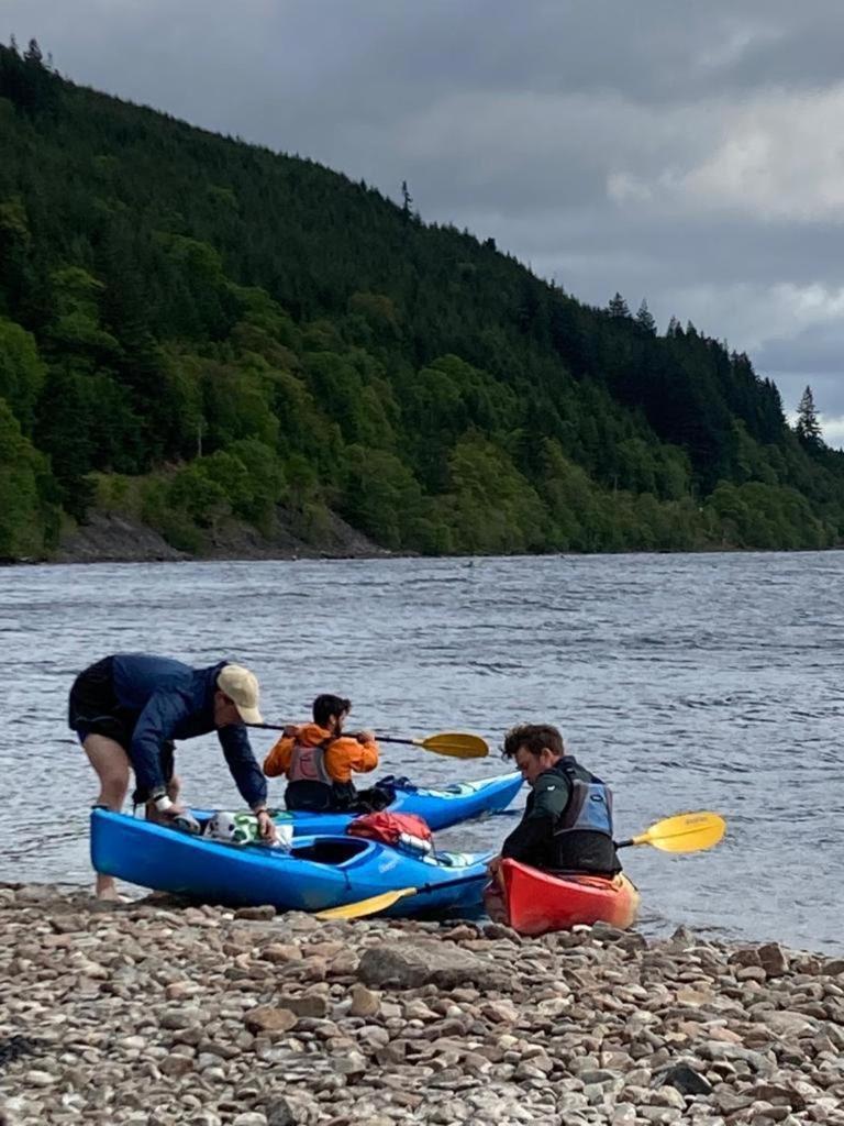 Loch Ness Lochside Hostel - Adults Only, Social Backpackers Atmosphere Инвърмористън Екстериор снимка