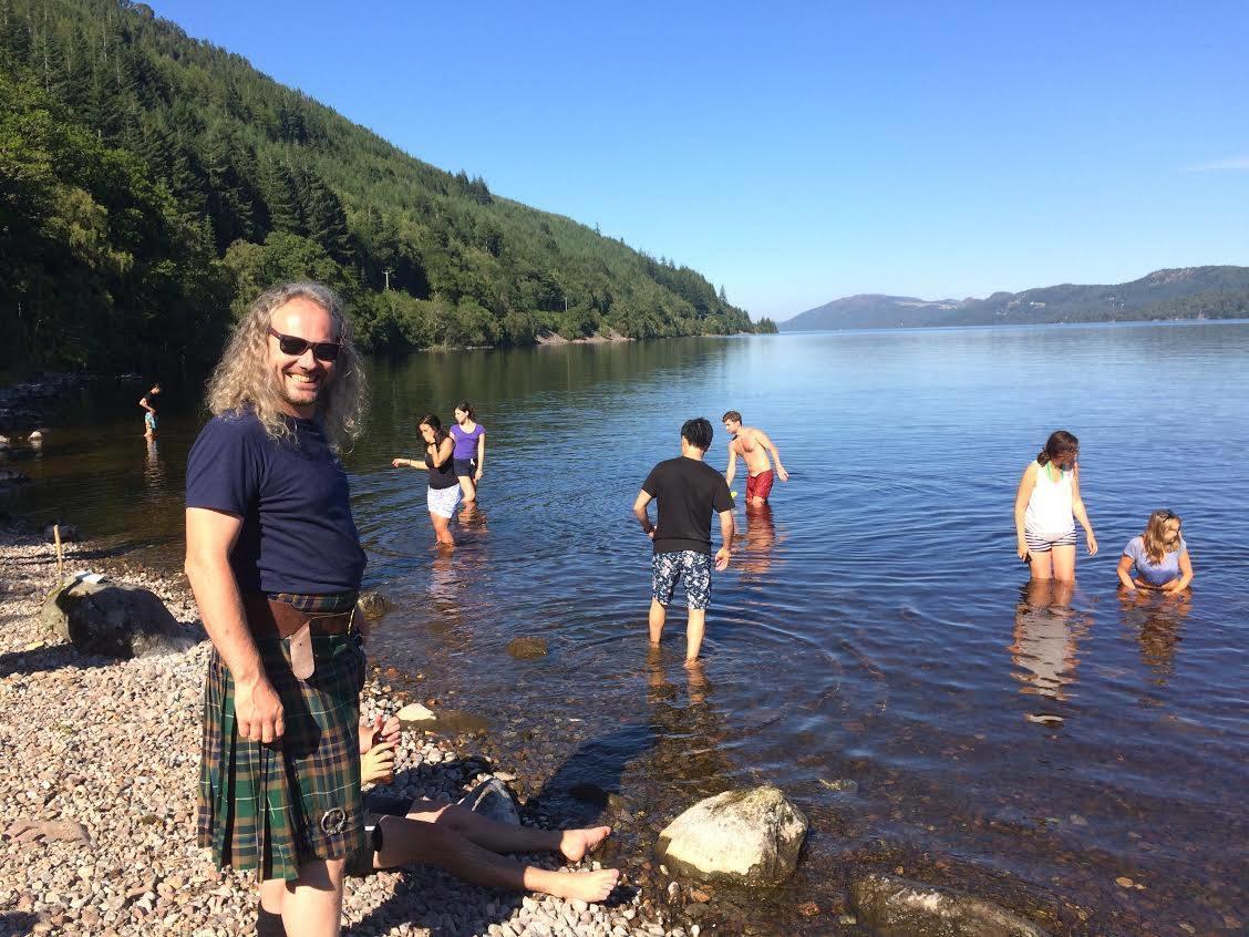 Loch Ness Lochside Hostel - Adults Only, Social Backpackers Atmosphere Инвърмористън Екстериор снимка