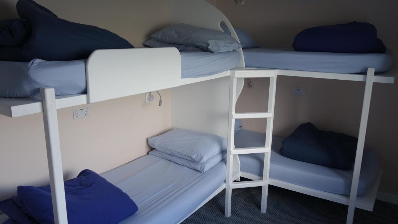 Loch Ness Lochside Hostel - Adults Only, Social Backpackers Atmosphere Инвърмористън Екстериор снимка